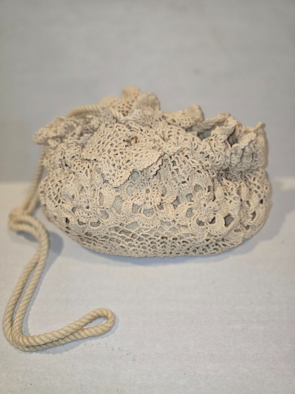 Boho Hippie Crocheted Bag Cream Flower Cotton Cord Strap 10" x 8" 1970s
